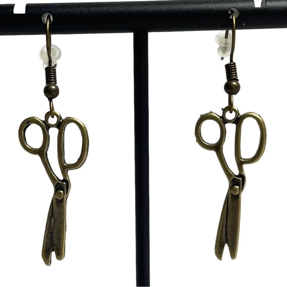 Jewelry - Scissor dangle earrings NWOT